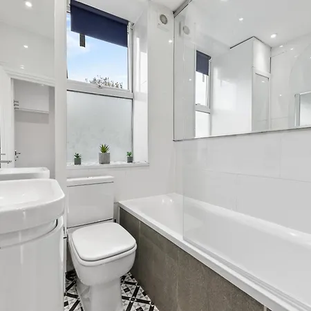Cosy 1 & 2 Bedroom Apartments Central London Zone 1 Room photo